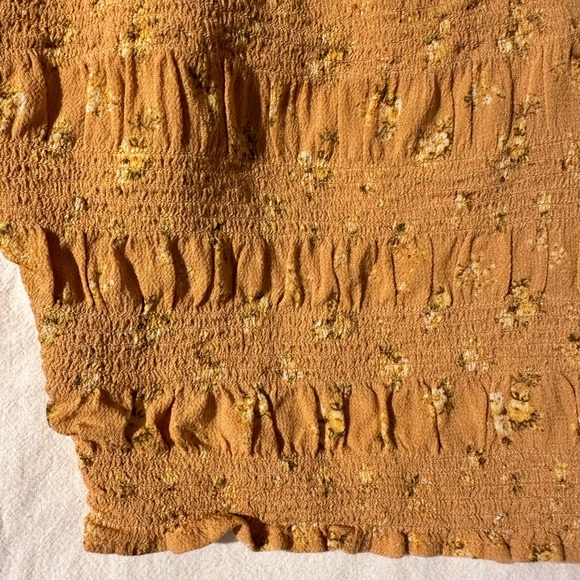 American Eagle Yellow Floral Crop Top - Picture 8 of 10